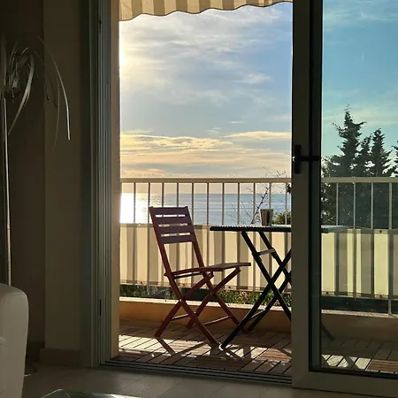 Elegant With Sea View And Apartment *
