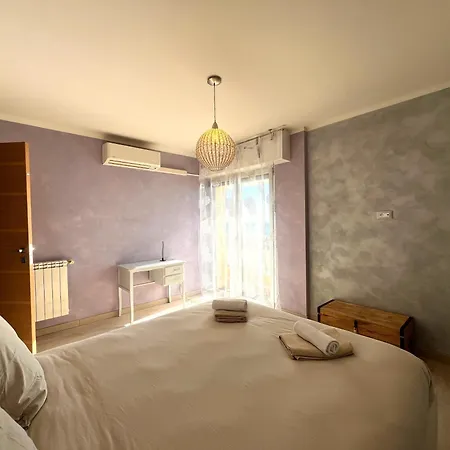 Elegant With Sea View And Apartment Menton