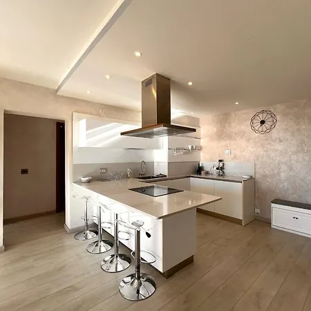 Apartmán Elegant With Sea View And Menton